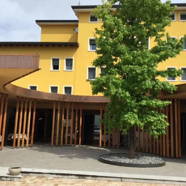Albergo Belvedere, hotel v destinaci Sequals