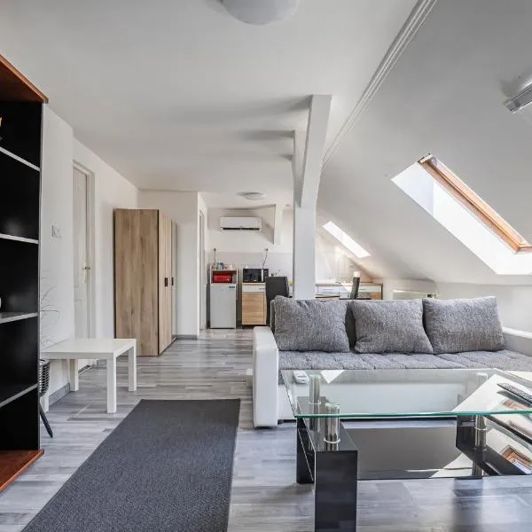 Mira Nest - Budapest City, hotel di Budapest