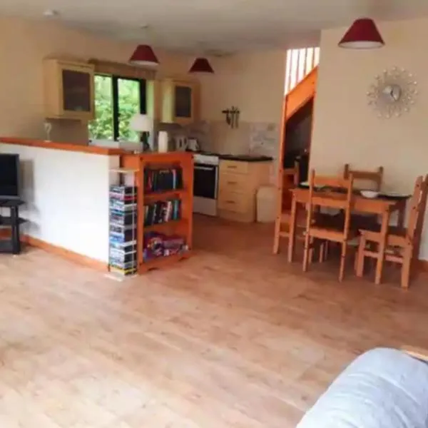 The Singing Heart, TirNaNog Cozy Cottage near Lochgilphead !!HIDDEN GEM!!, hotel a Lochgilphead