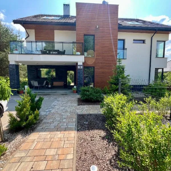 Villa Jachtowa, hotel in Augustów