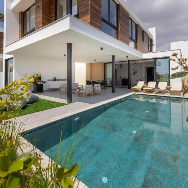 Protaras Aqua Pearl Villa 9, hotel sa Protaras