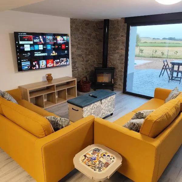 Campos de Villalba, hotel i Villalba