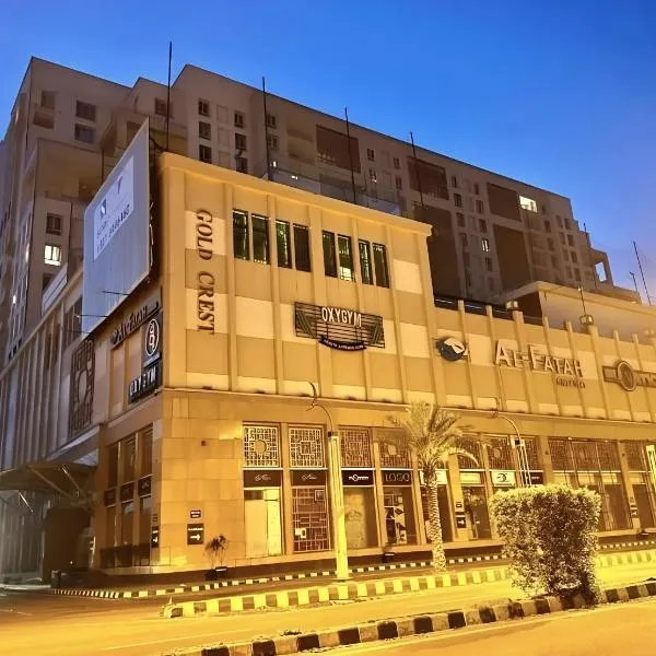 Gold Crest Luxury Signature Serviced Hotel Apartments DHA Phase 4 Lahore, hotel in Lahore