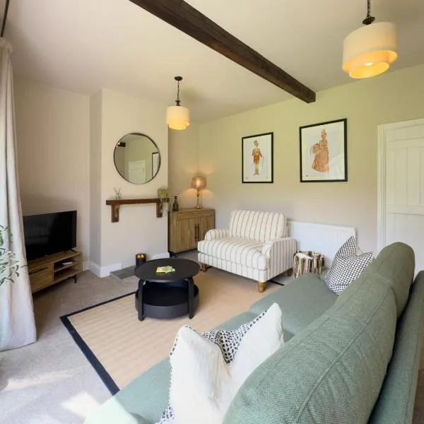 Farmhouse Feels & Peak Views, hotel in Pott Shrigley