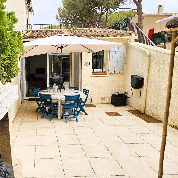 Villa Sous les Pins Double Terrasse, hotel v destinaci Cap d'Agde
