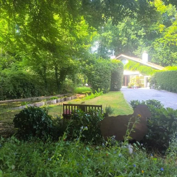 Studio autonome magnifique TB situé Chaumont-Gistoux, hotel v destinaci Chaumont-Gistoux