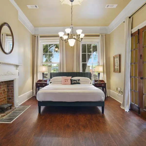 Louis Park Hotel, hotel v destinaci New Orleans