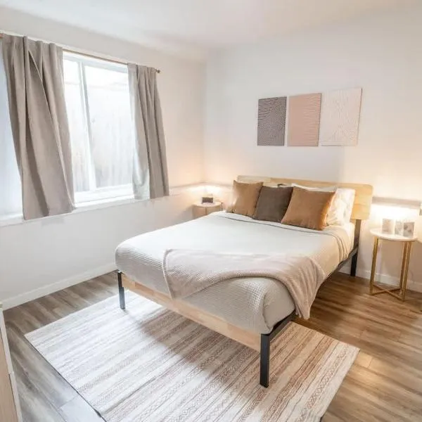 Walkable Apt Next to Restaurants, Bars, and Shops!, hotel in Portland