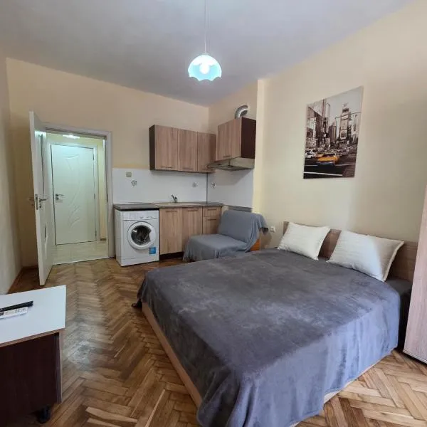 Студио Слънчева перла, hotel em Burgas