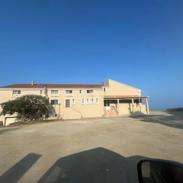 appartement 2 bord de mer, ξενοδοχείο σε Farinole