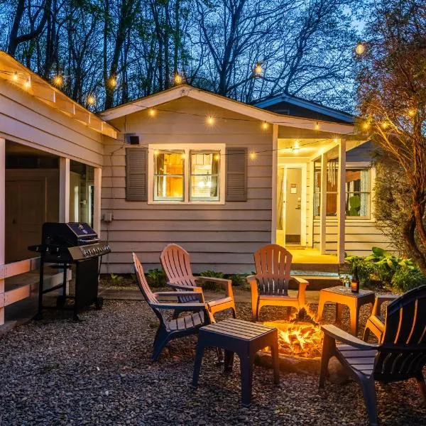 Highlands Cabin with Views 5 Min to Downtown, hotel in Highlands