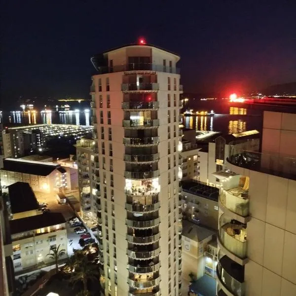 Premium Studio with Sea Views and Pool, khách sạn ở Gibraltar
