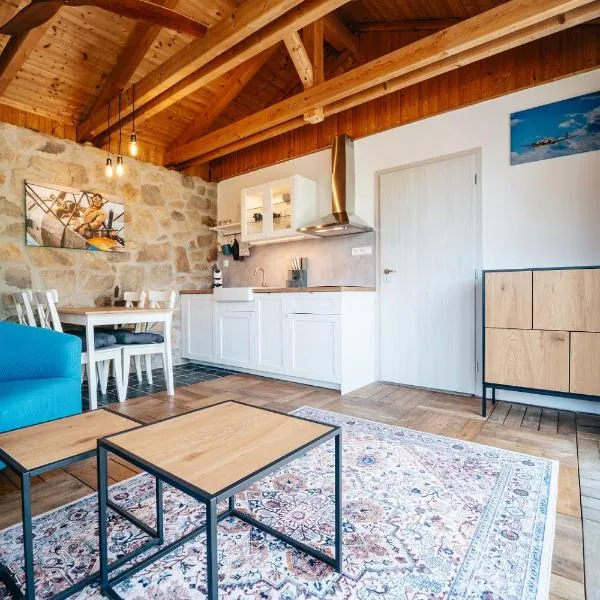 Two Wings apartment: Lomnice nad Lužnicí şehrinde bir otel