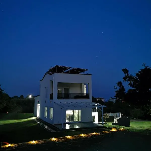 Platan Paradise, hotel v destinácii Marónia