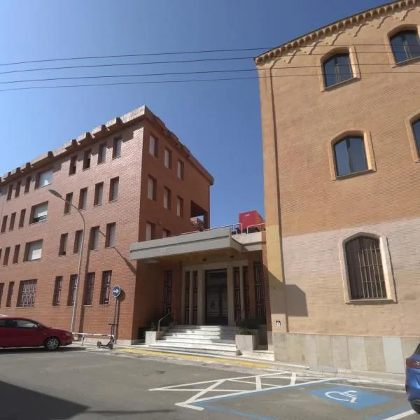 Albergue Rosa Molas, hotel v destinaci Arrabal de Jesús
