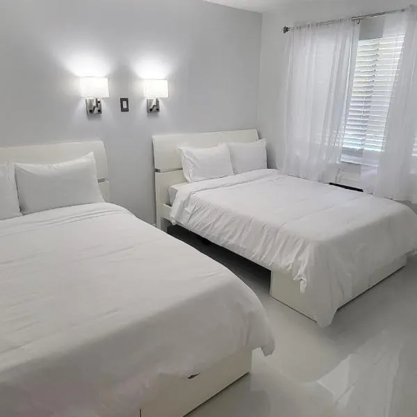 Palm Breeze Hotel, hotel v destinaci Lake Worth