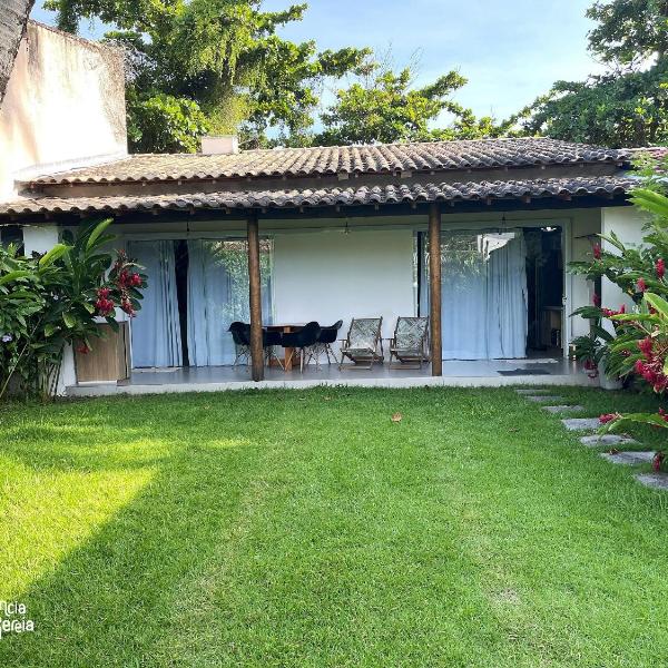 Lindo loft com jardim a 300m da praia do Perequê