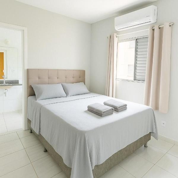 Apartamento c Ar condicionado 5 minutos UFU, Parque Sabia e Shopping