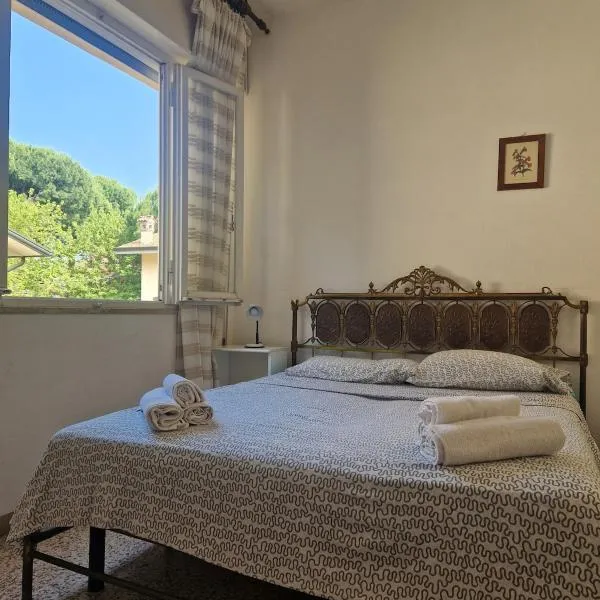 Cervia Seaside Retreat, 300 meters from the Sea, hotel in Cervia