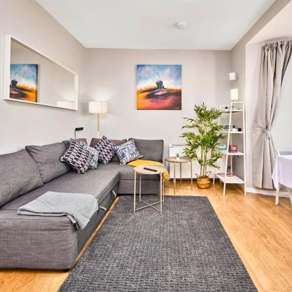 Princess Blue 2 ~ Portrush by the Sea，位于波特拉什的酒店