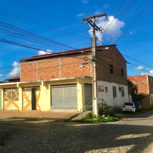 Casa completa em ótima localização - Foto 5
