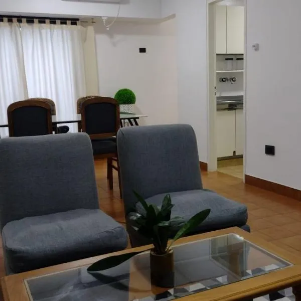 Departamento Centrico cerca de costanera、ポサーダスのホテル