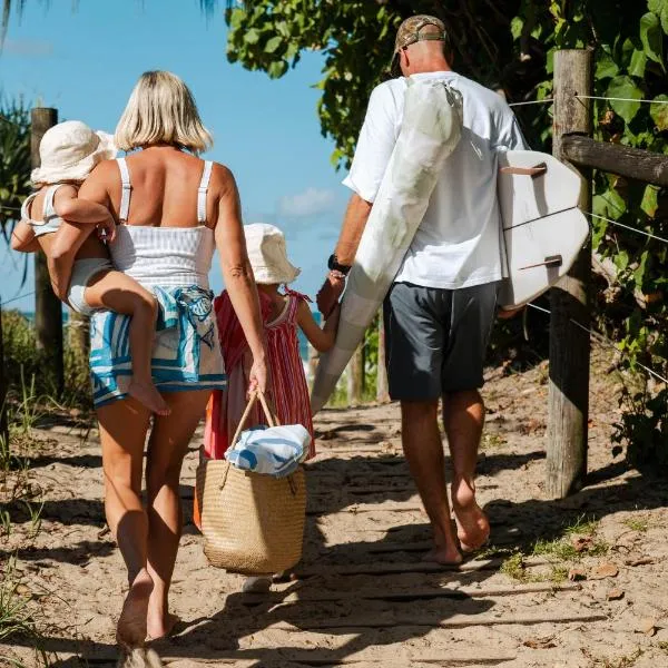 Grand Palais Boolarong Beachside Apartments, hotel v destinaci Alexandra Headland