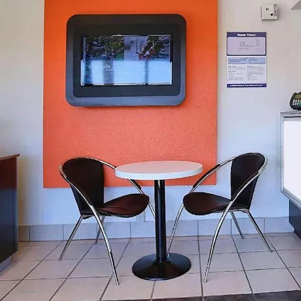 Super 8 by Wyndham Walnut Creek, hotel v destinaci Walnut Creek