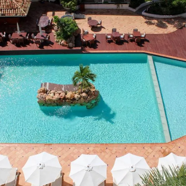 Sapphire Beach Club Resort, hotel en Lowlands