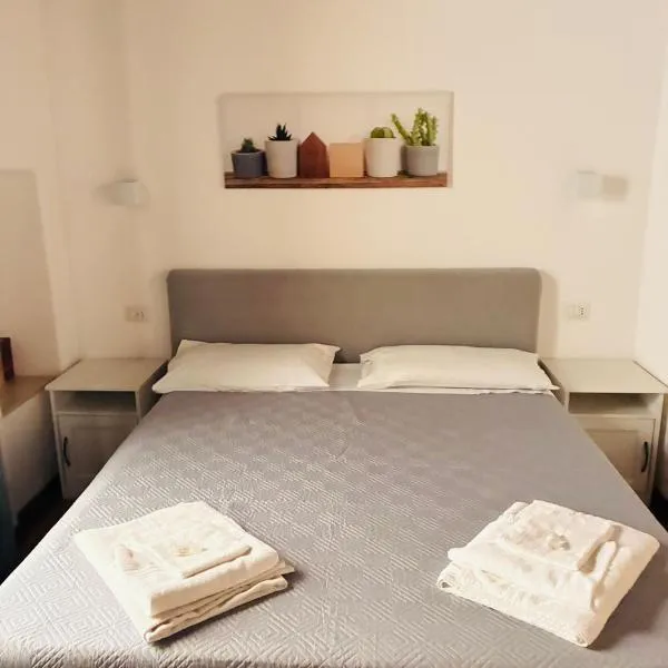 Largo Otranto - Guest House, hotel v destinaci Brindisi