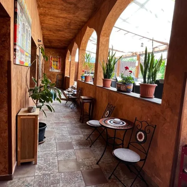Hacienda Apartmanok, hotel v destinaci Eger