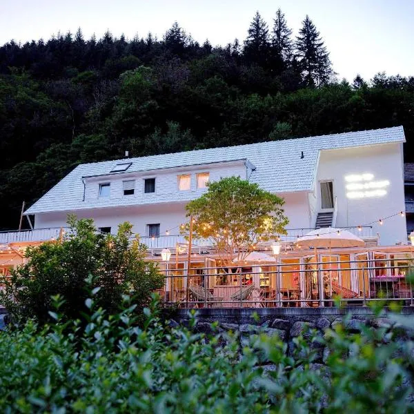 DAS SCHÖNE LEBEN Pop-Up Hotel, hotel v destinaci Hornberg