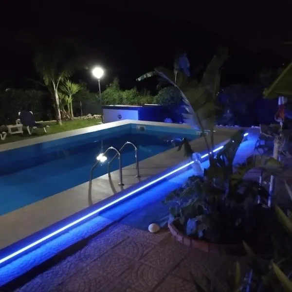 CASA VACANZE FONDACO DI SCILLATO, hotel in Scillato