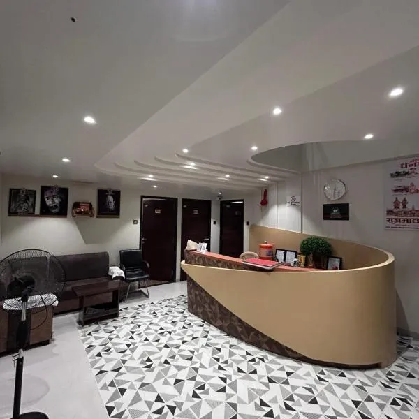 Hotel Dhanashri, hotel in Solapur