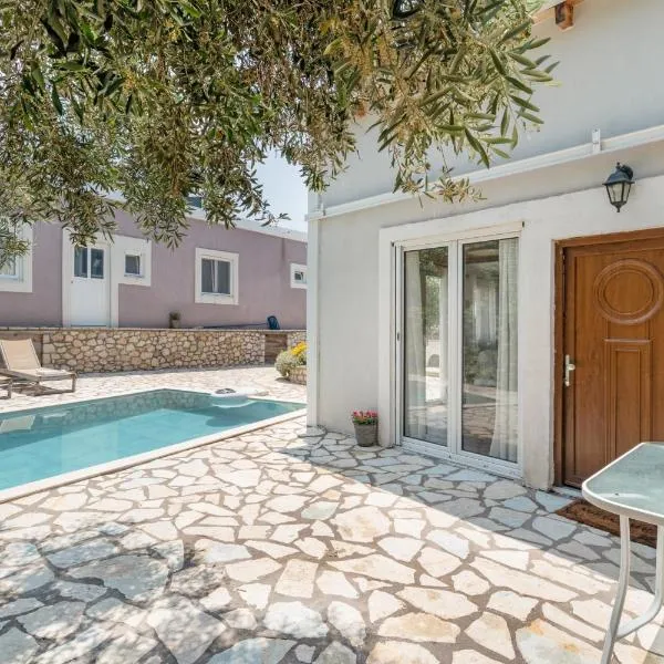 Stathis Home, hotel in Exanthia