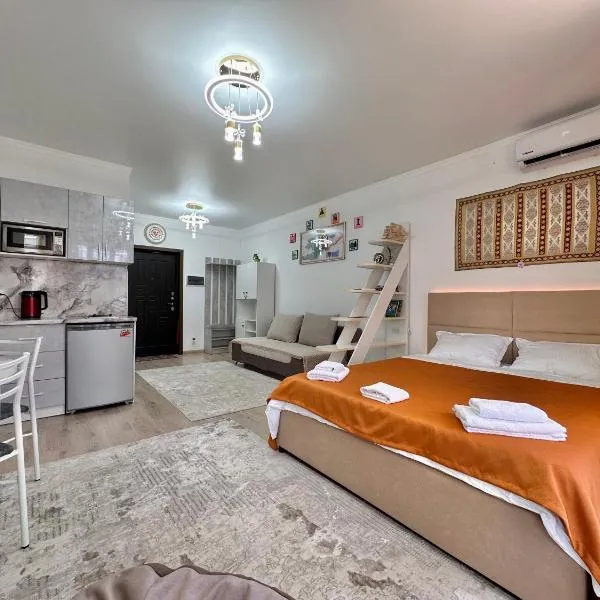 Raduga West 'Amber' Apartment, hotel v destinaci Koshkolʼ