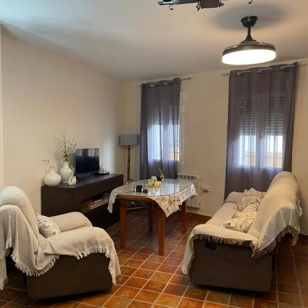 Alojamiento Rural Los Conquistadores, hotel v destinácii Peloche