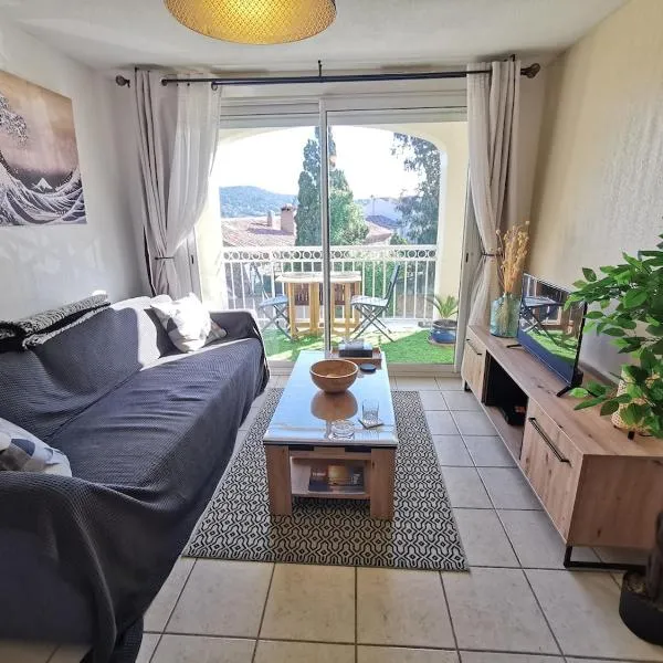 2-room apartment near St-Tropez, hotel in La Garde-Freinet