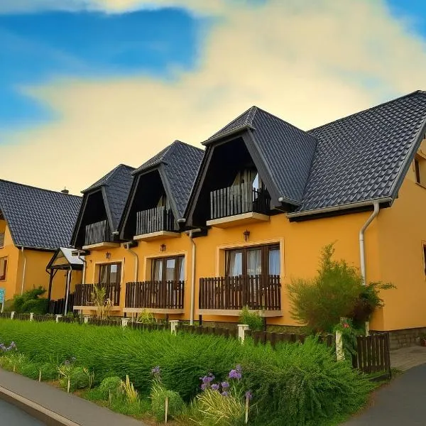 Tóth Vendégház, hotel v Buku