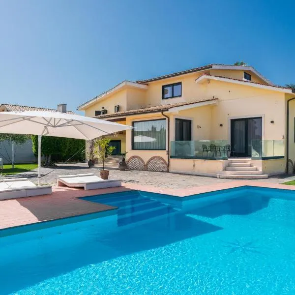 Luxury Suite in Villa with Private Pool - Near Rome & Ostia, hotel in Lido di Ostia