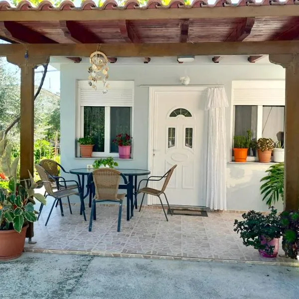 Ylli&Njeza Houses, hotel in Vlorë