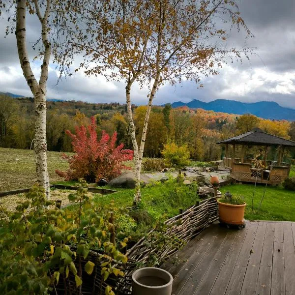 Domaine Les Trois Biches, hotel in Groisy