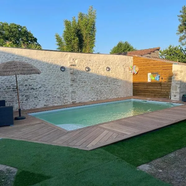 Maison confortable à Jard-sur-Mer avec grand jardin clôturé, hotel v destinácii Jard-sur-Mer