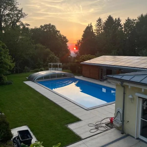 Ein Appartement und ein Komfortzimmer in Malsch, zwischen Karlsruhe, Rastatt und Baden-Baden, hotel v destinaci Malsch