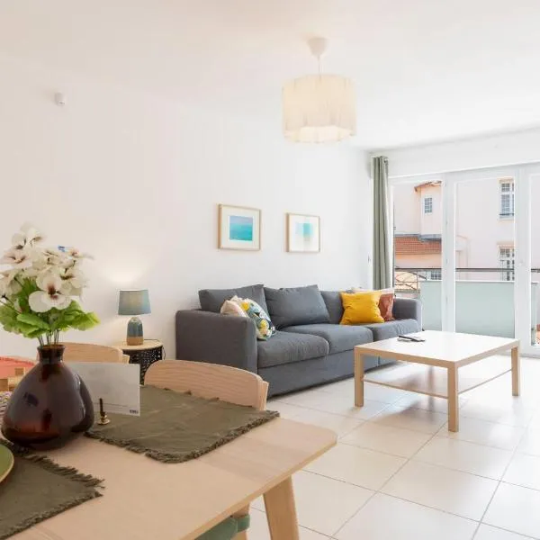 Plaza Antibes one bedroom apartment with AC, hotel in Antibes