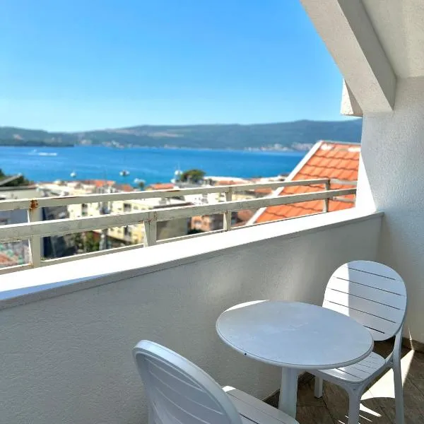 Central View Apartment，位于蒂瓦特的酒店