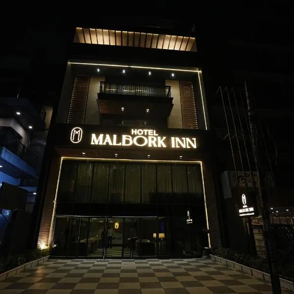 Hotel Malbork Inn - Dilli Haat, Janakpuri, hotel v Novém Dillí