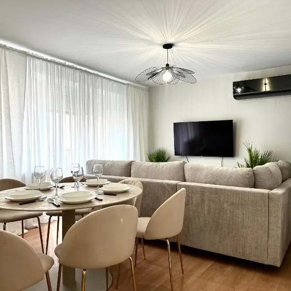 Igielna Apartment - 100m Main Square - Self Check-In, hotell Wrocławis