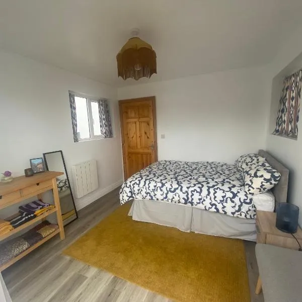 Room in Cappa, hotel em Kilrush