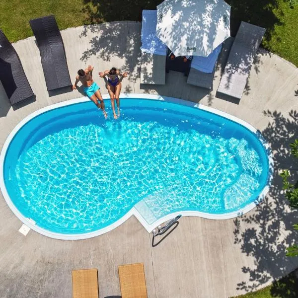 Parkhotel Zur Linde, hotel v destinaci Silandro